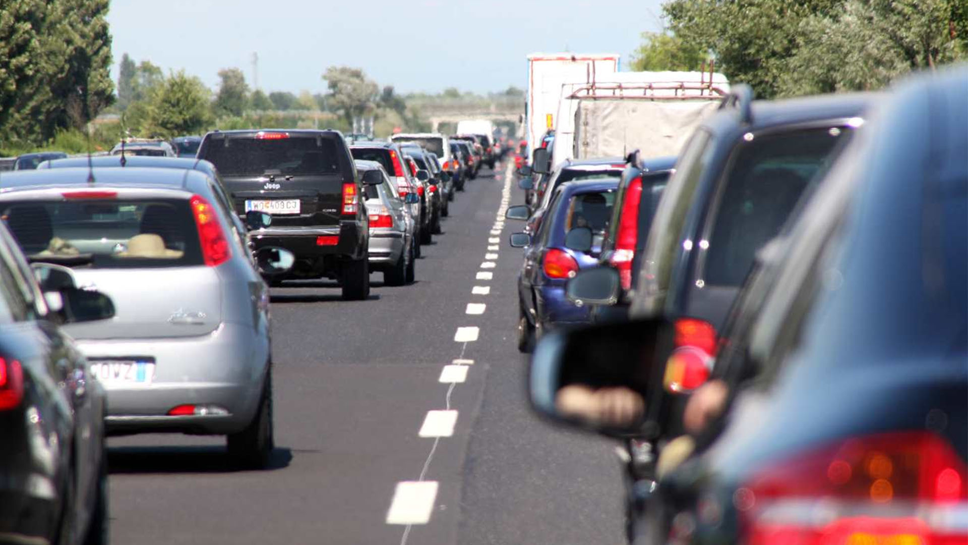 up-noleggio-blog-perche-si-formano-le-code-in-autostrada-anche-senza-incidenti