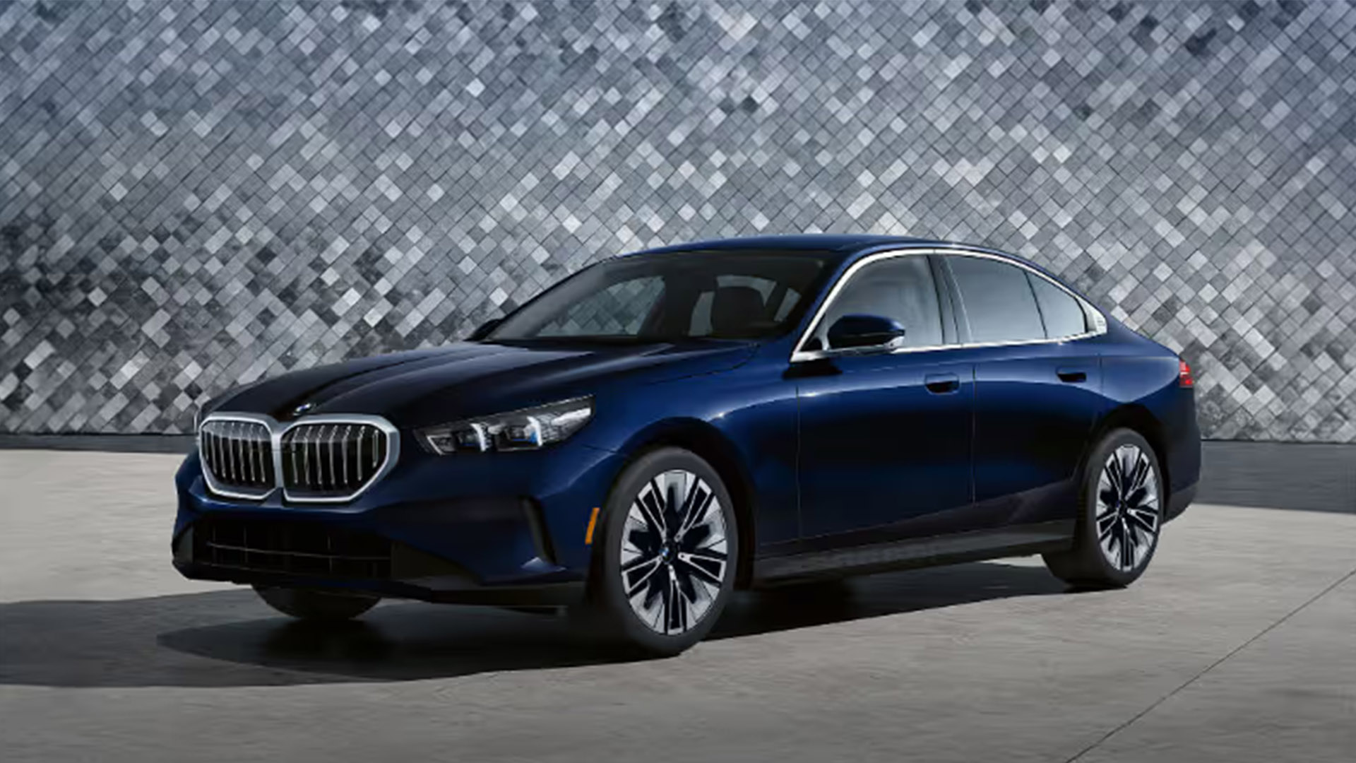 up-noleggio-blog-2025-premium-bmw-davanti-mercedes-e-audi-ecco-perchè